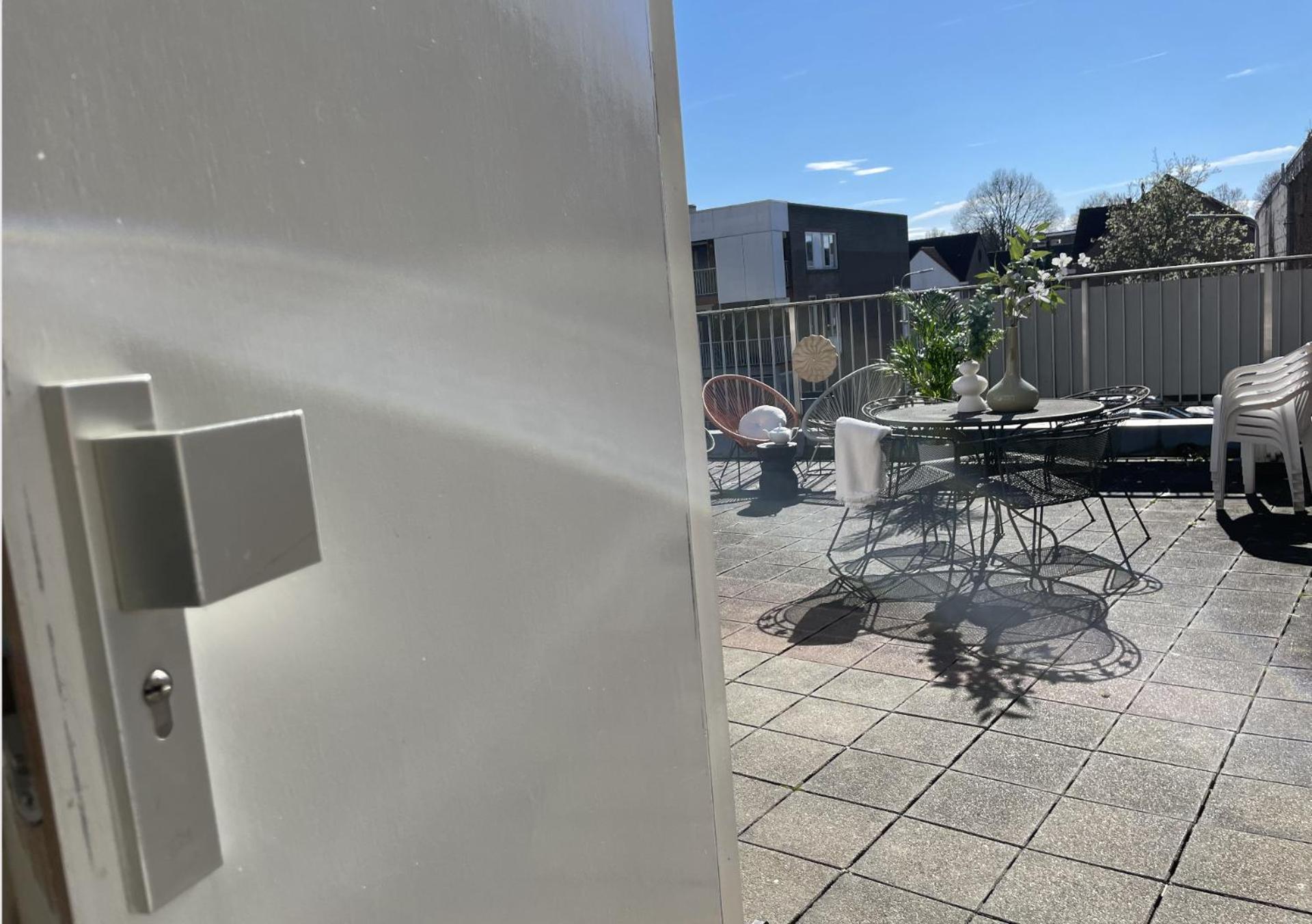 6P Hotspot Wifi Near Poppodium013 And City Center Tilburg Bagian luar foto